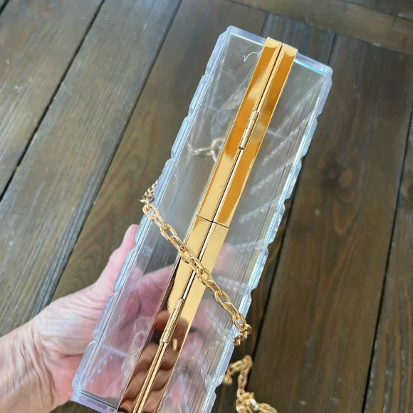 Elegant Transparent Clutch with Gold Chain - Picture 5 of 11